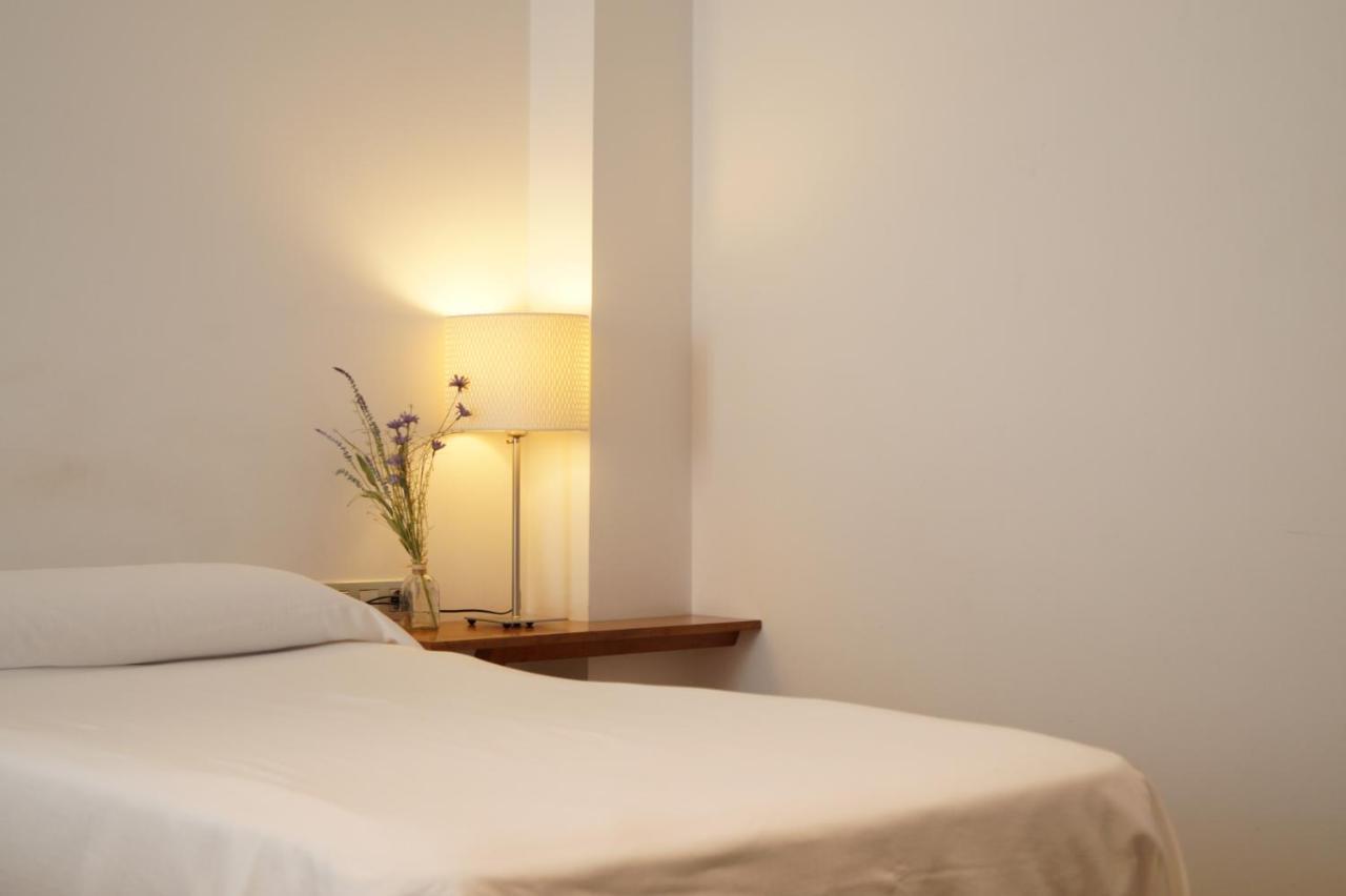 Hotel El Patiaz De La Reina Rana Таусте Экстерьер фото